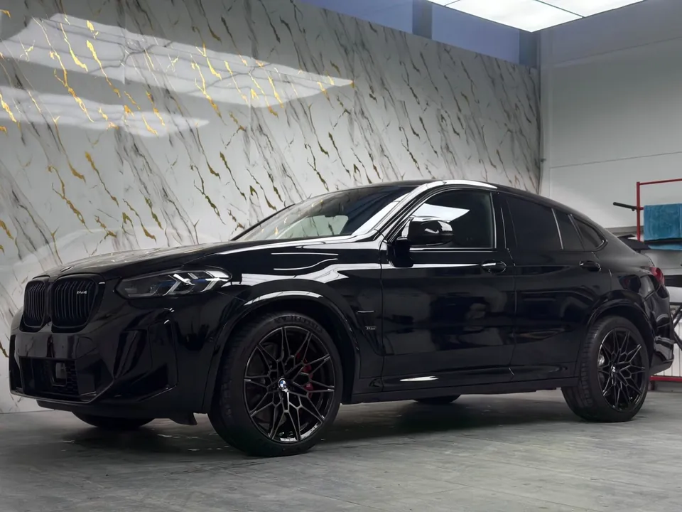 BMW X4 M в плёнке Gloss Black (VCP_1)
