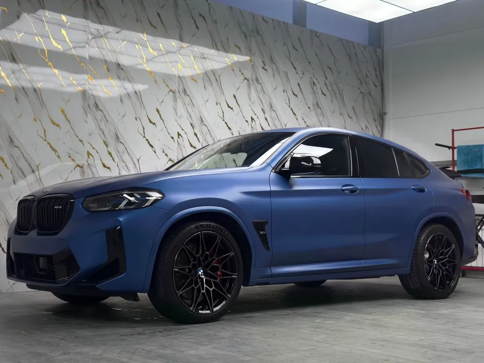 BMW X4 M в плёнке K75544 Blue Metallic Matte